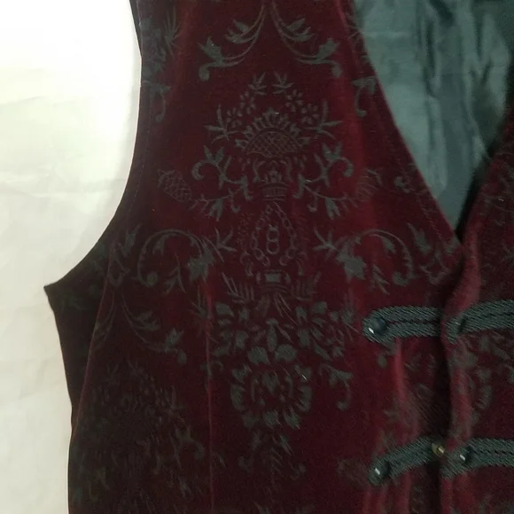 Spirit Halloween velvet faux leather vest - Picture 5 of 9